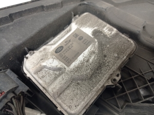Jaguar XE (2015–2026) Esituli GX7313W030DE - 7