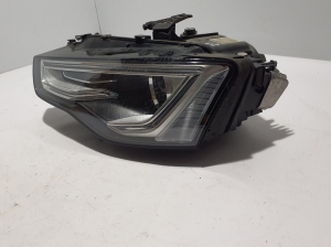 AUDI A5 (2007–2016) Esituli 8T0941005C - 2