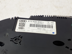 AUDI A5 (2007–2016) Näidikuplokk 8T0920932L - 3