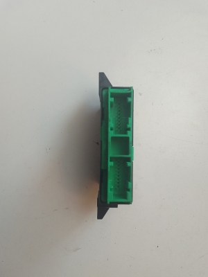 Parking system control unit - 9800409680