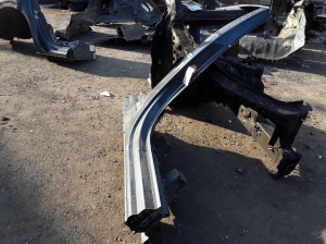 AUDI Q8 (2018–2026) Center pillar 4M8810120E - 3
