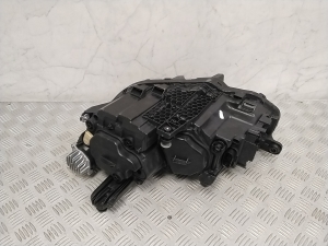 Volkswagen Passat B8 (2014–2023) Scheinwerfer vorne 3G1941082T - 2