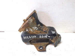Engine mount - 34123610L020