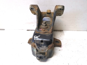 TOYOTA Hilux (2015–2020) Engine mount 34123610L020 - 3
