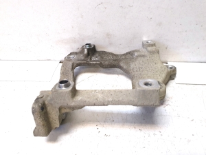 TOYOTA Hilux (2015–2020) Halter für Klimakompressor GD660 - 4