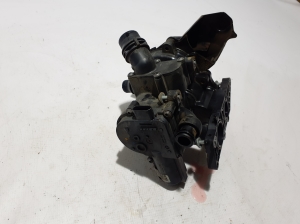 AUDI A5 (2007–2016) Veepump 06L121111F - 3