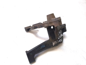 TOYOTA Hilux (2015–2020) Motorhalter B579N4 - 3