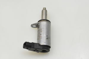 AUDI A4 B8 (2007–2016) VANOS unit 06H103697A - 2