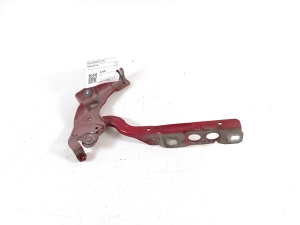   Hood hinge  -  