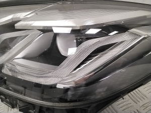 BMW 5 SERIES G30 (2016–2026) Esituli 5A388C7 - 4
