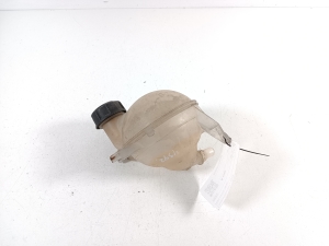 Citroen DS4 (2011–2018) Coolant reservoir 1323FA - 2