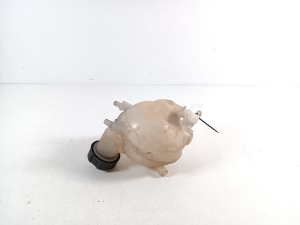 Citroen DS4 (2011–2018) Coolant reservoir 1323FA - 3