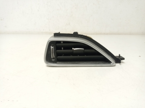   Dashboard air vent grilles  - HX73018B09AB 