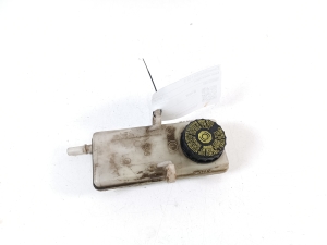   Brake fluid reservoir  - 9680931580 