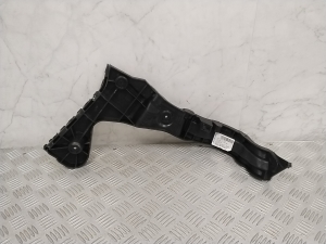 Rear bumper bracket - 83F807453