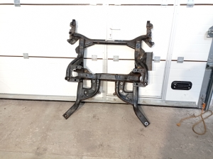   Front subframe  - GX735C145AE 