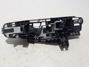 Mercedes Benz C-Class 206 (2021–2026) Front door external opening handle and its details - 3