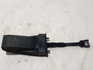 Mercedes Benz C-Class 206 (2021–2026) Esiukse avamise piiraja A2067208800 - 2