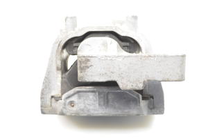 Volkswagen Tiguan (2007–2016) Engine mount 5N0199262 - 5
