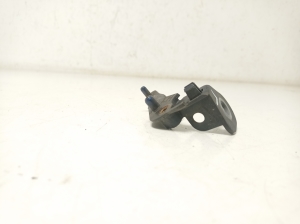 Jaguar XE (2015–2026) Front fender bracket GX7316291 - 3