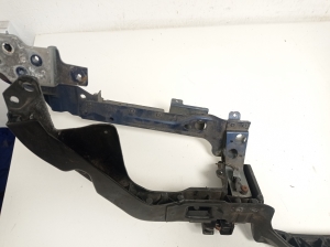 Jaguar XE (2015–2026) Schlossträger und seine Teile (Frontmaske) - 6