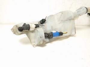 Jaguar XE (2015–2026) Front washer fluid reservoir GX7317B613D - 4