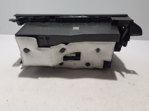 Mercedes Benz C-Class 206 (2021–2026) Kindalaegas A2066803701 - 3