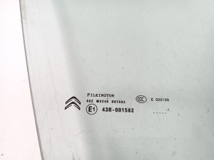 Citroen DS4 (2011–2018) Front door glass 9202Q6 - 2