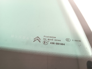 Citroen DS4 (2011–2018) Rear side door glass 9687380780 - 2