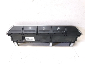 Kia Sorento (2014–2026) Heated seat switch 93300-C5100WK - 3