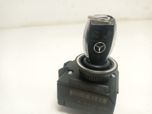 Mercedes Benz C-Class 204 (2007–2014) Süütelukk A2079057101 - 5