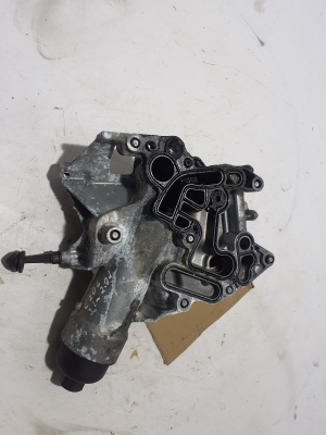 Mercedes Benz C-Class 206 (2021–2026) Õlifiltri korpus A6541800410 - 3