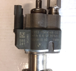BMW 3 SERIES E90 (2004–2013) Injektor Einspritzdüse 758904803 - 2