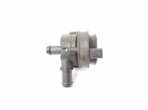 Mercedes Benz B-Class 246 (2011–2017) Auxiliary water pump A0005000686 - 3