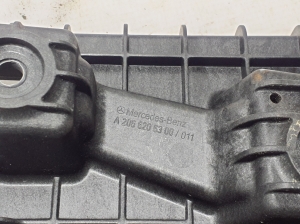 Mercedes Benz C-Class 206 (2021–2026) Akuhoidik A2066206300 - 3