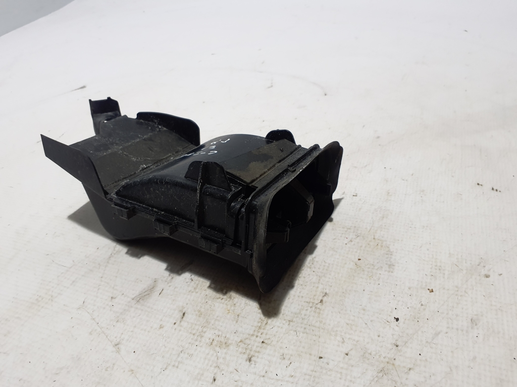 Mercedes Benz C-Class 206 (2021–2026) Õhu sisselaske voolik A2068320100 Mercedes Benz C-Class 206 (2021–2026) Õhu sisselaske voolik A2068320100