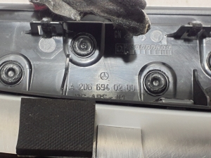 Mercedes Benz C-Class 206 (2021–2026) Täiendav pidurituli A2066940200 - 2