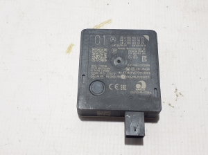 Mercedes Benz C-Class 206 (2021–2026) Pimeda nurga radar Distronic A0009051715 - 2