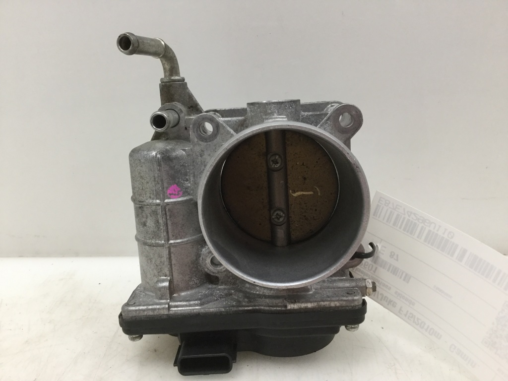NISSAN Juke YF15 (20102020) Throttle Body 52601 21241181 Used parts