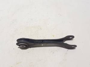 Mercedes Benz C-Class 206 (2021–2026) Tagumine õõtshoob A2063501600 - 2