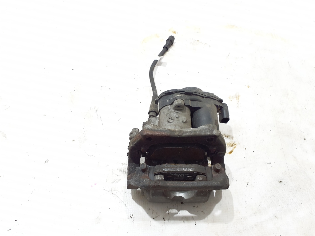 Mercedes Benz C-Class 206 (2021–2026) Tagumine pidurisadul A2064233200 Mercedes Benz C-Class 206 (2021–2026) Tagumine pidurisadul A2064233200