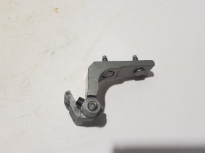 Mercedes Benz C-Class 206 (2021–2026) Rear side door lower hinge A2067305500 - 3