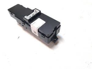 Kia Sorento (2014–2026) Front door glass switch 93590-C5110WK - 3