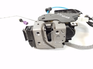 Mercedes Benz B-Class 246 (2011–2017) Front door lock A1667200135 - 3