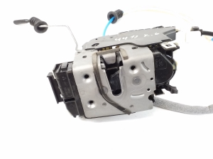 Mercedes Benz B-Class 246 (2011–2017) Rear side door lock A2047302735 - 2