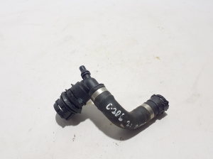 Mercedes Benz C-Class 206 (2021–2026) Jahutusradiaatori voolik A2068300902 - 2