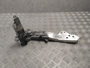 Other detail of the front frame - A2536210600