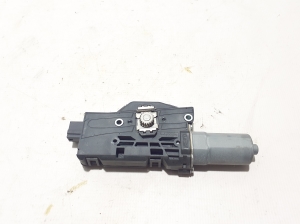 Mercedes Benz C-Class 206 (2021–2026) Schiebedachmotor A2239007702 - 2