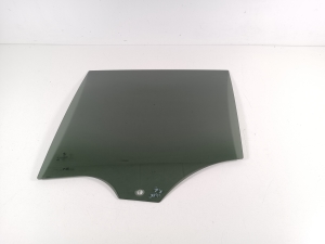 Rear side door glass - 7405709