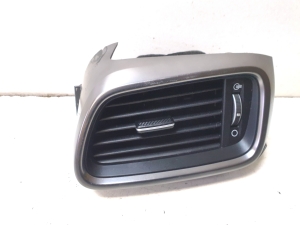 Dashboard air vent grilles - 97480C5000